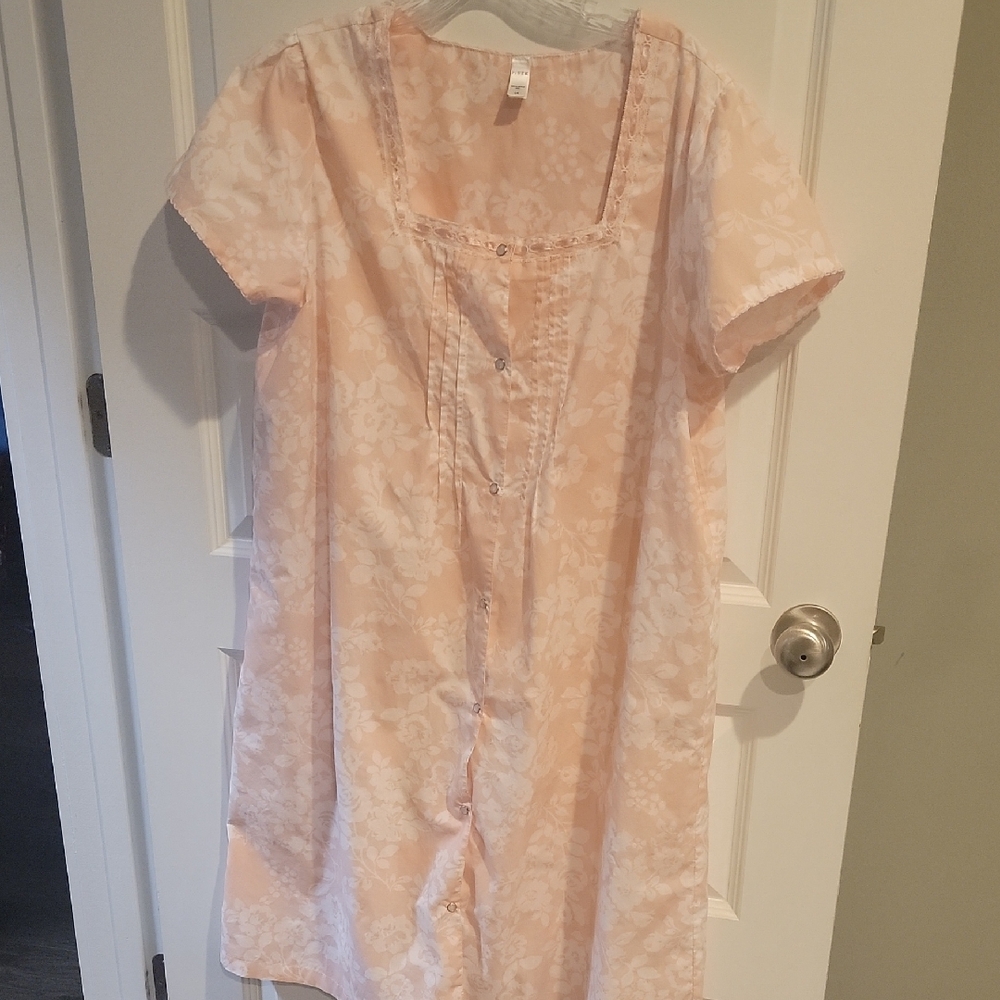 Pink K Pink And White House Dress Night Gown Size Large
